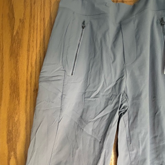 Athleta Trekkie North Jogger Pant Gray Women's Size 6 NWT - Picture 4 of 10